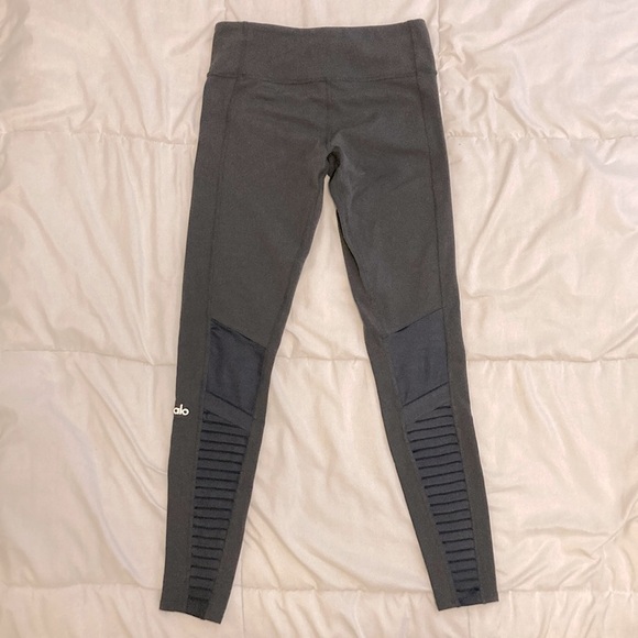 ALO Yoga Pants - Alo Moto Leggings Gray Size S